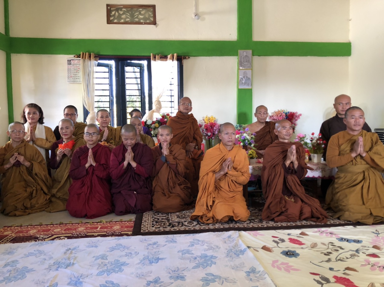 Ngài Nandapala tặng tượng Phật